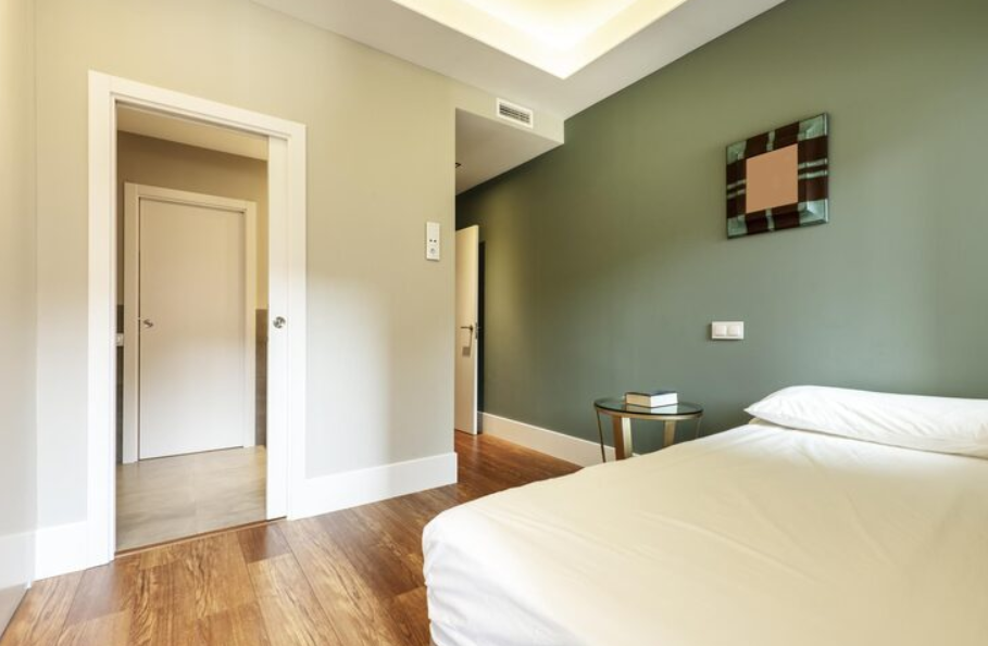 Qual o tipo de porta ideal para colocar no quarto?